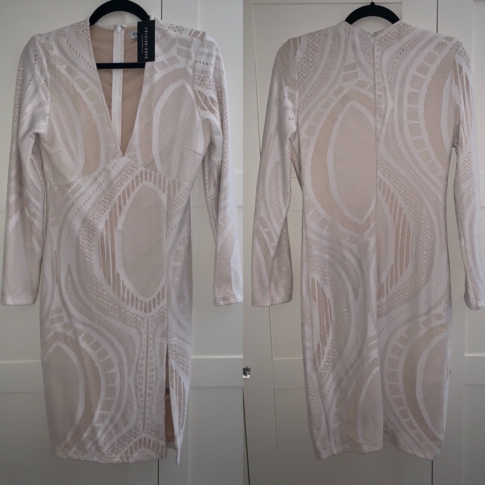 Fashion Nova Deep V Neck Lace Dress